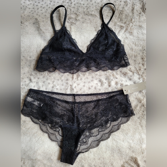 J. Crew Other - NWT JCrew cheeky lace hipster with scalloped trim & WOT matching bralette